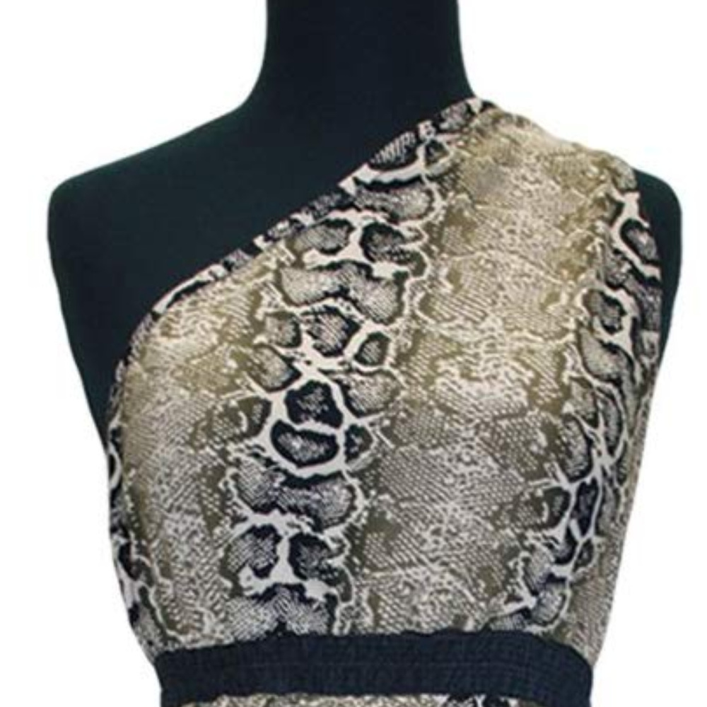 Apron with Snake Skin Design